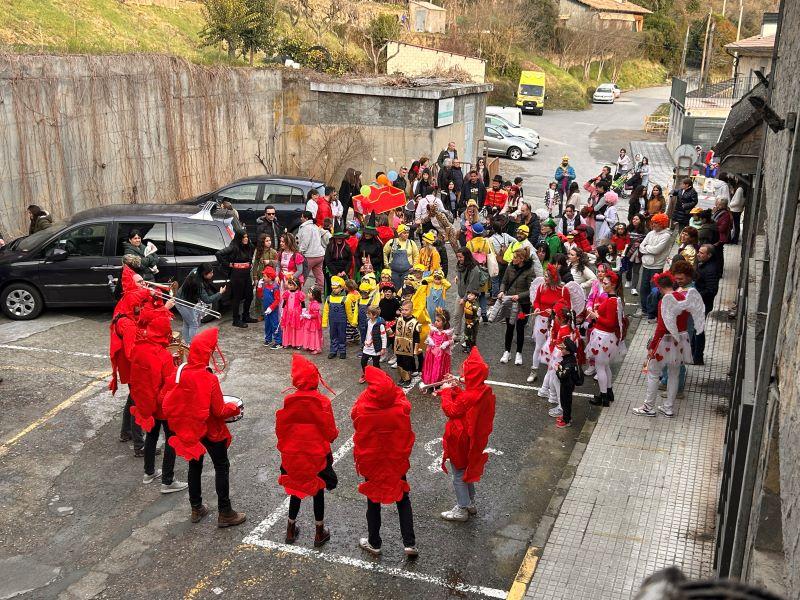 Imagen El carnaval llega a la residencia comarcal de mayores